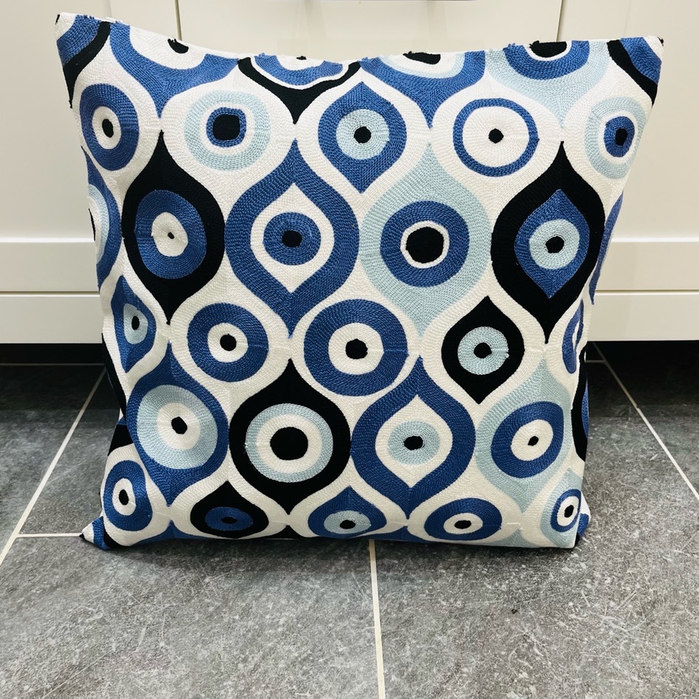 Purple Evil Eye Pattern Throw Pillow